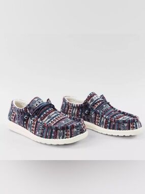 Hey Dude Men’s Wally Native- Southwestern Pattern Slip-On Loafers Size 12